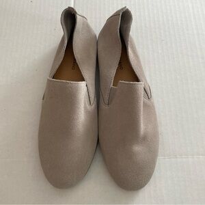 Lucky Brand Taupe Flats
